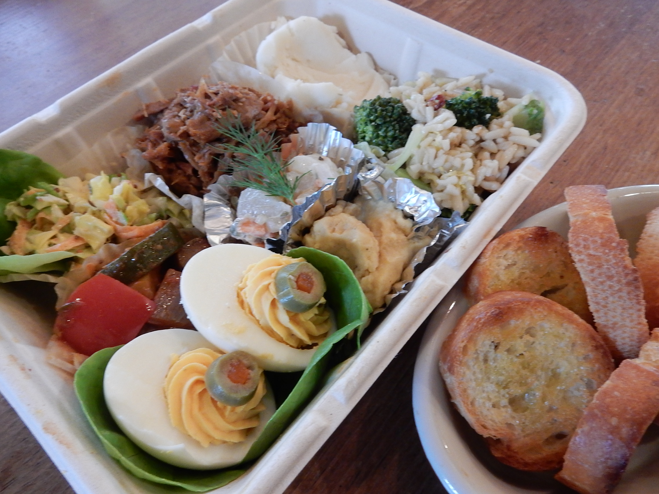 5月6日 水 祝 までテイクアウトのみの営業を継続させていただきます Cabot Cove キャボットコーヴ